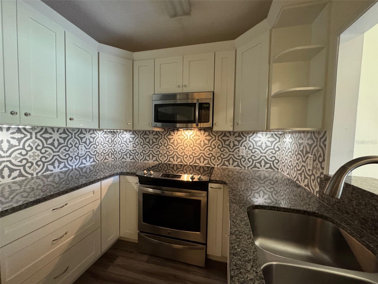 TUSCANY PLACE PH 1 - Residential