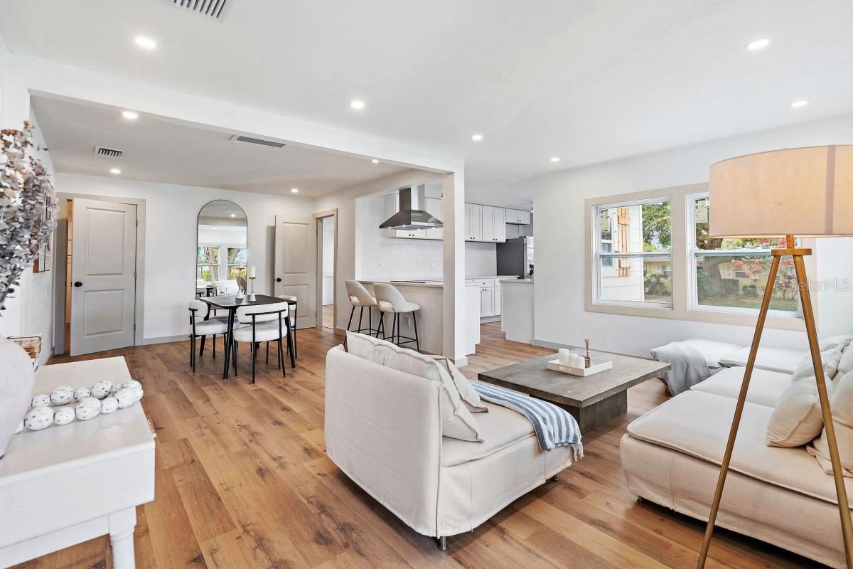 1901 18TH AVENUE N