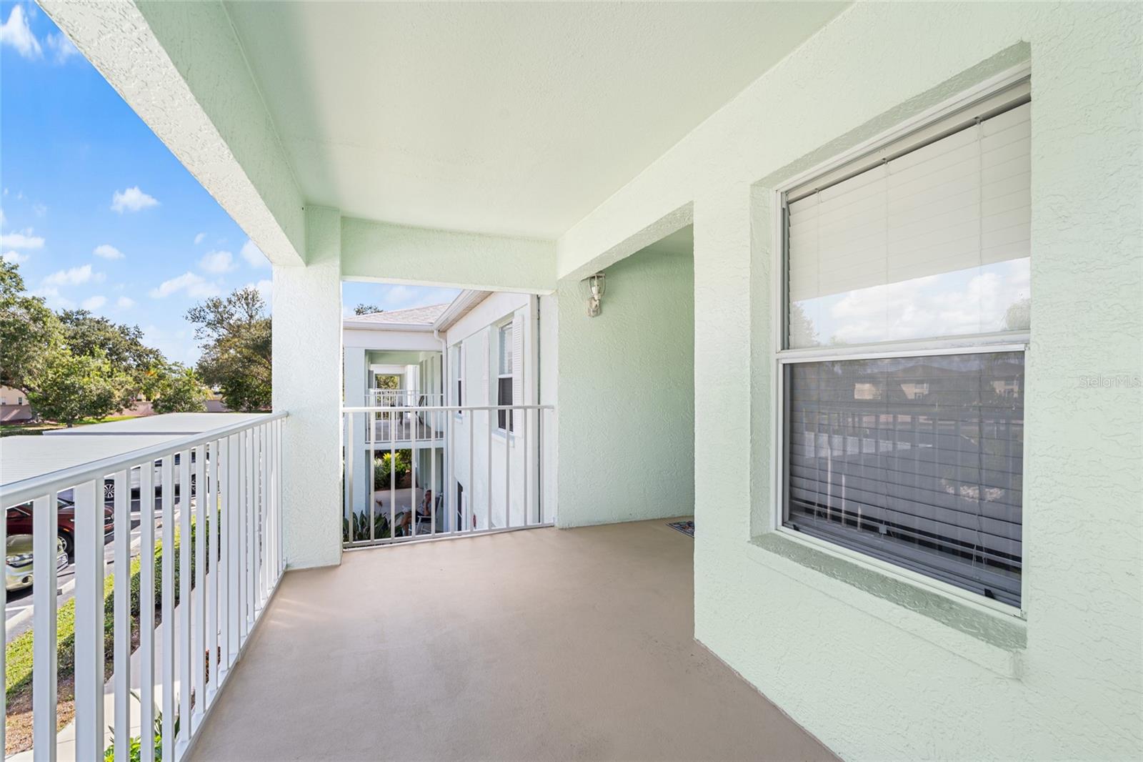 5725 GREENWOOD AVENUE 2203