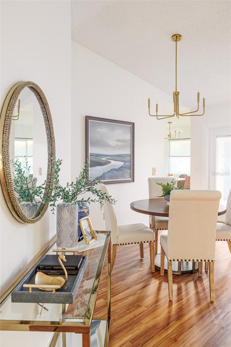 COLONNADES PH 02 - Residential