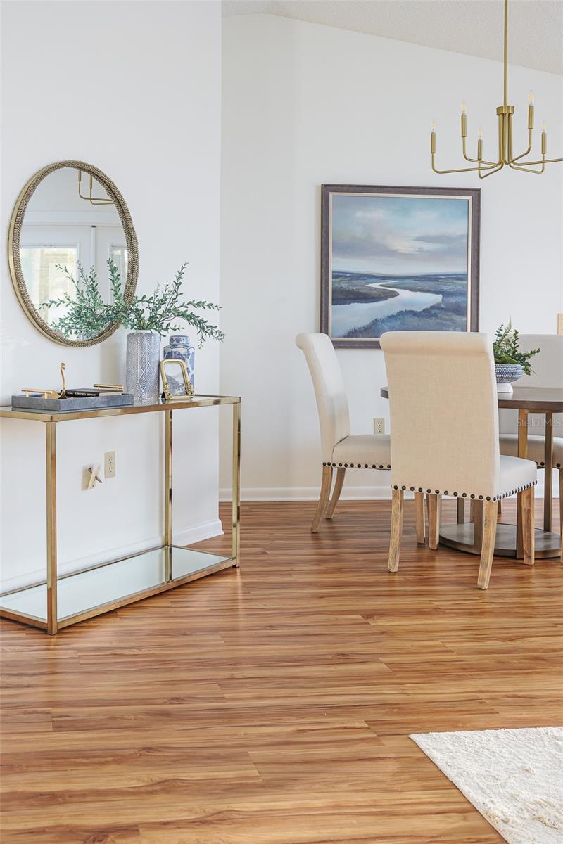 COLONNADES PH 02 - Residential