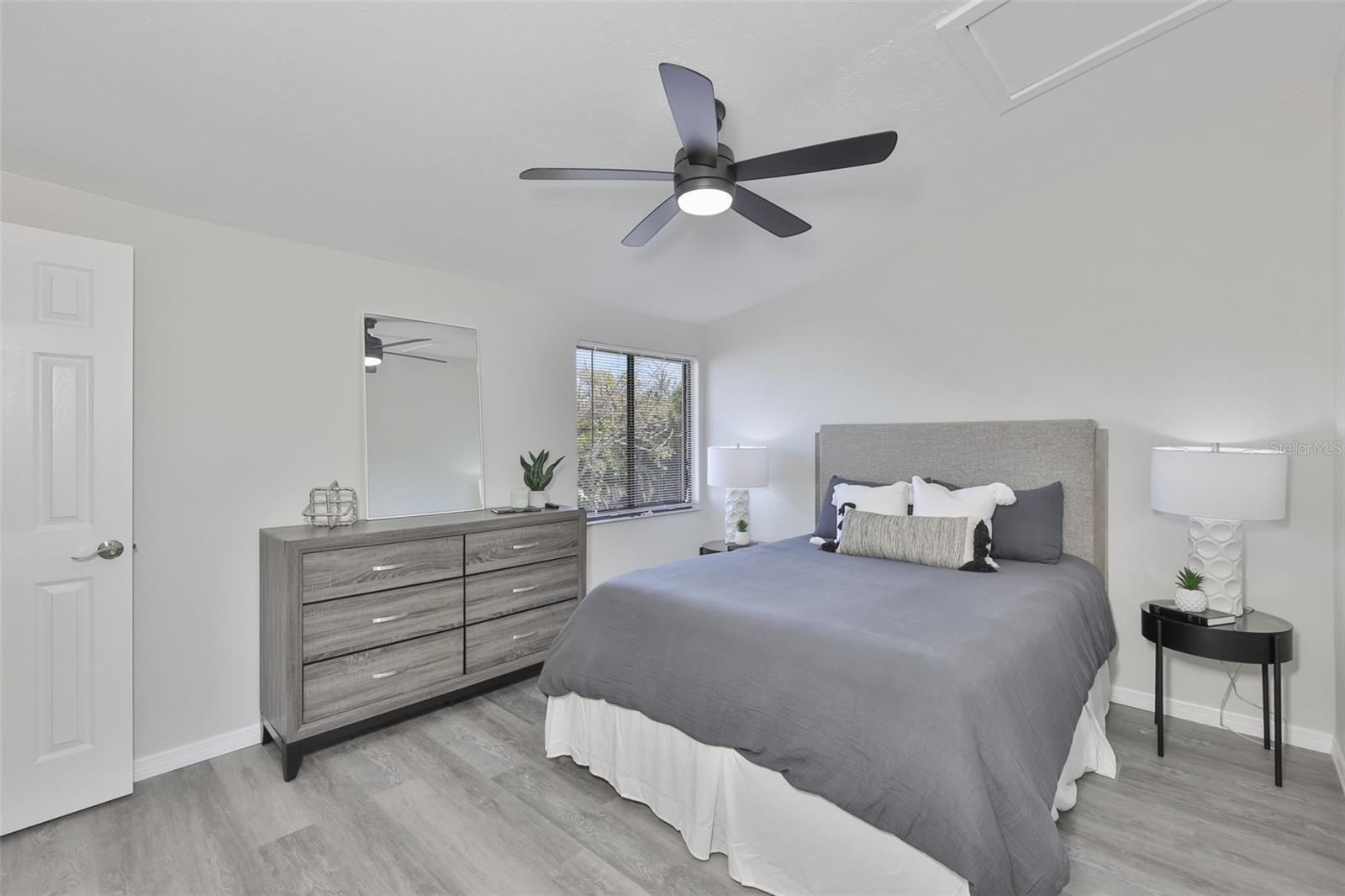 ROCKPOINTE PATIO HOMES - Residential