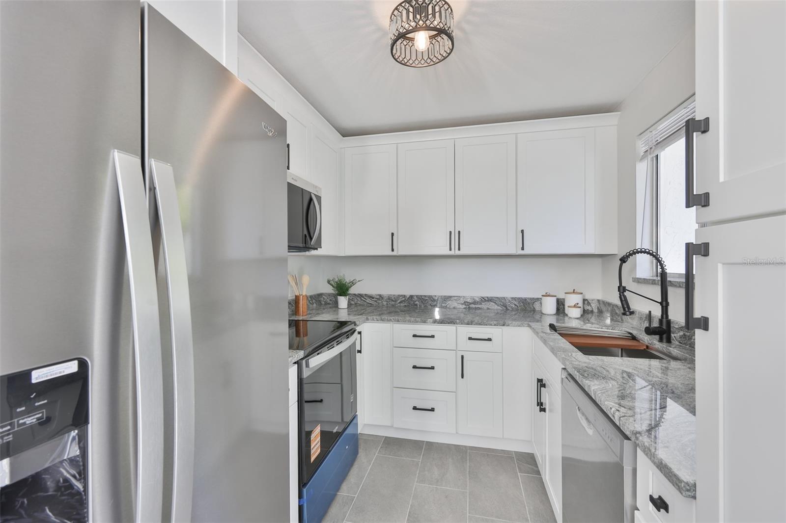 ROCKPOINTE PATIO HOMES - Residential