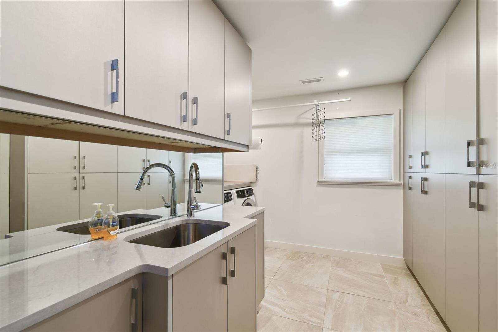 SWEETWATER SUB FIRST ADD - Residential