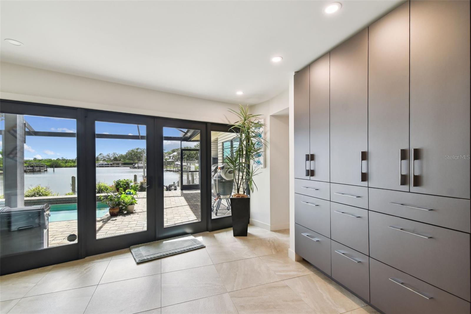 SWEETWATER SUB FIRST ADD - Residential