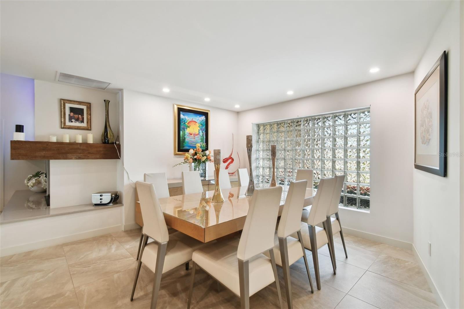 SWEETWATER SUB FIRST ADD - Residential