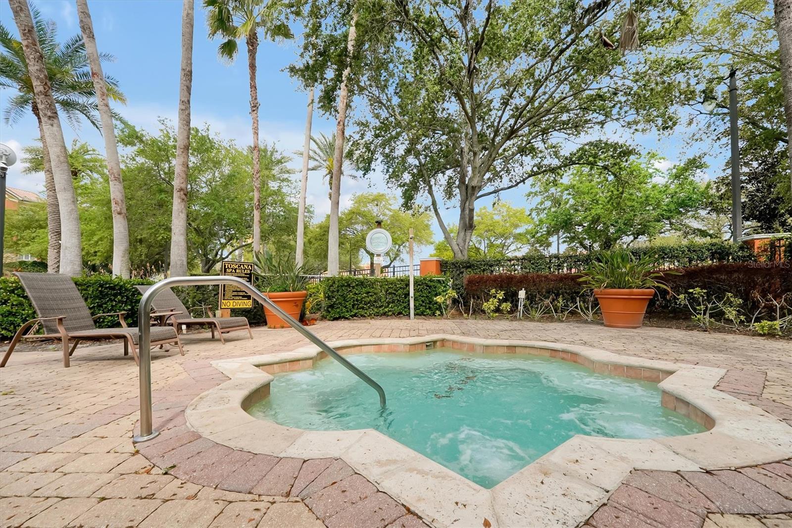 TOSCANA UN 01 W - Residential