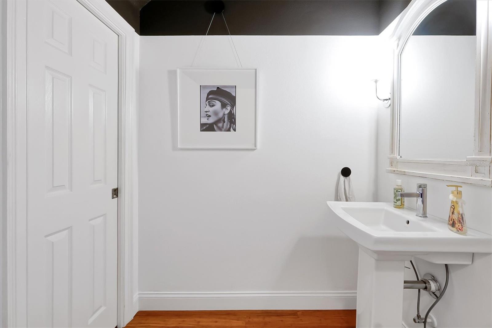 TOSCANA UN 01 W - Residential