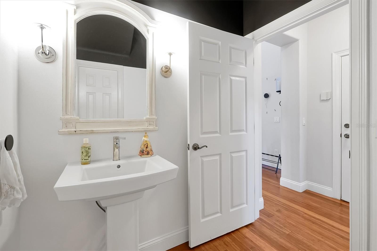 TOSCANA UN 01 W - Residential