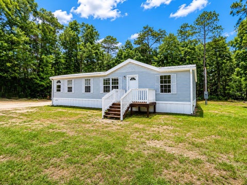 Photo of 14210 NE 50th Place, Williston, FL 32696 (MLS # OM726423)