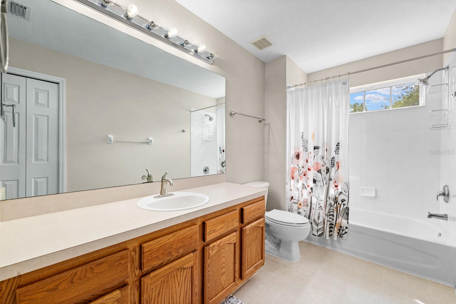 CHELSEA MANOR - Residential