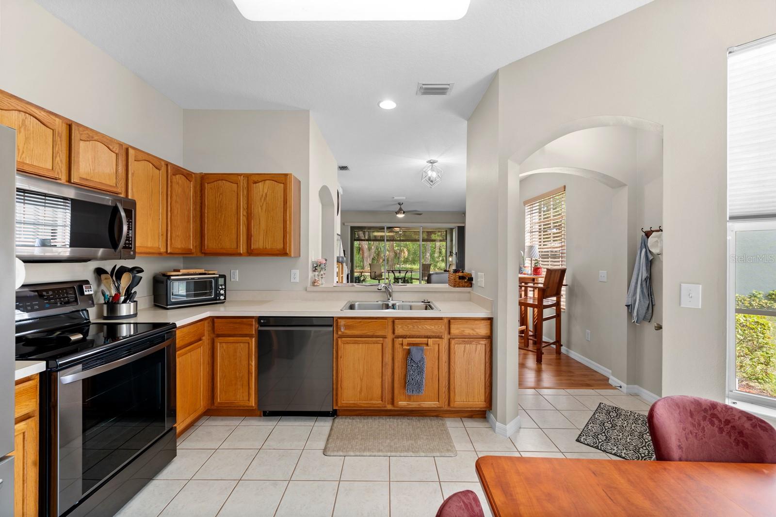 CHELSEA MANOR - Residential