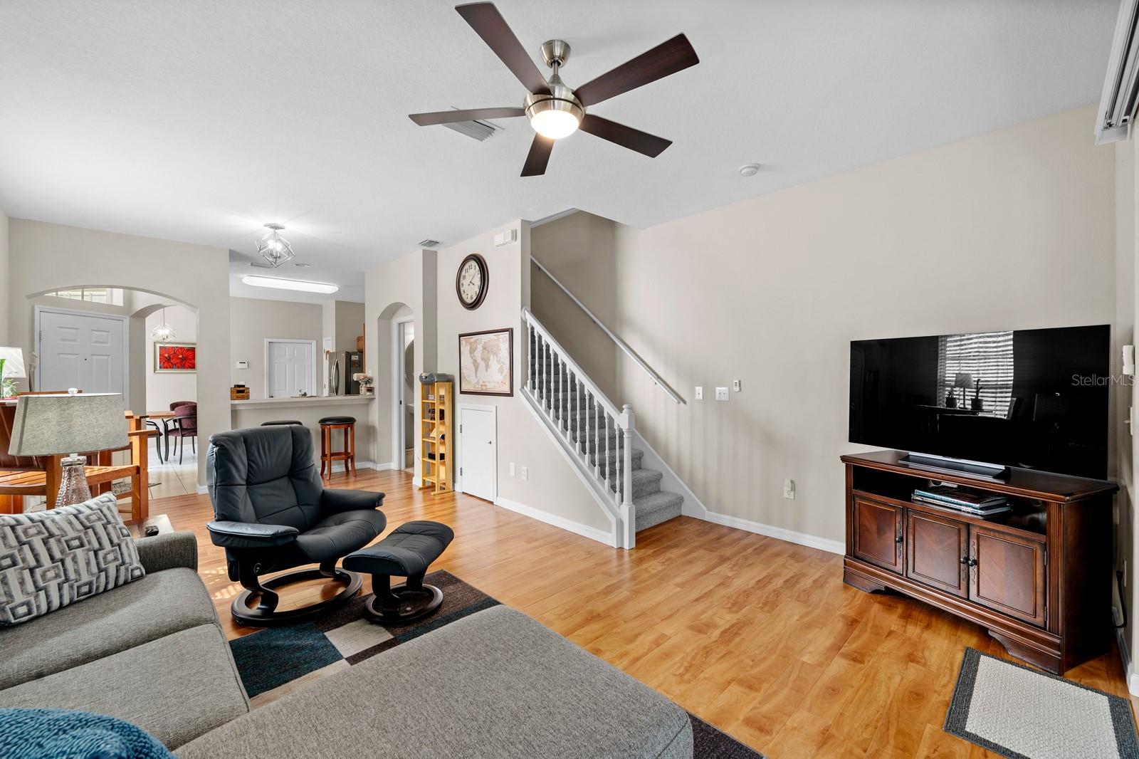 CHELSEA MANOR - Residential