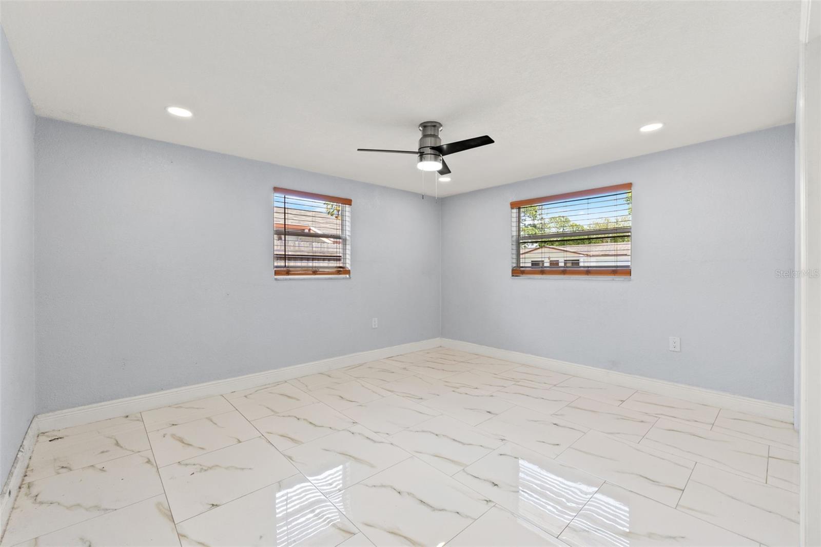 HOLIDAY LAKE ESTATES - Residential