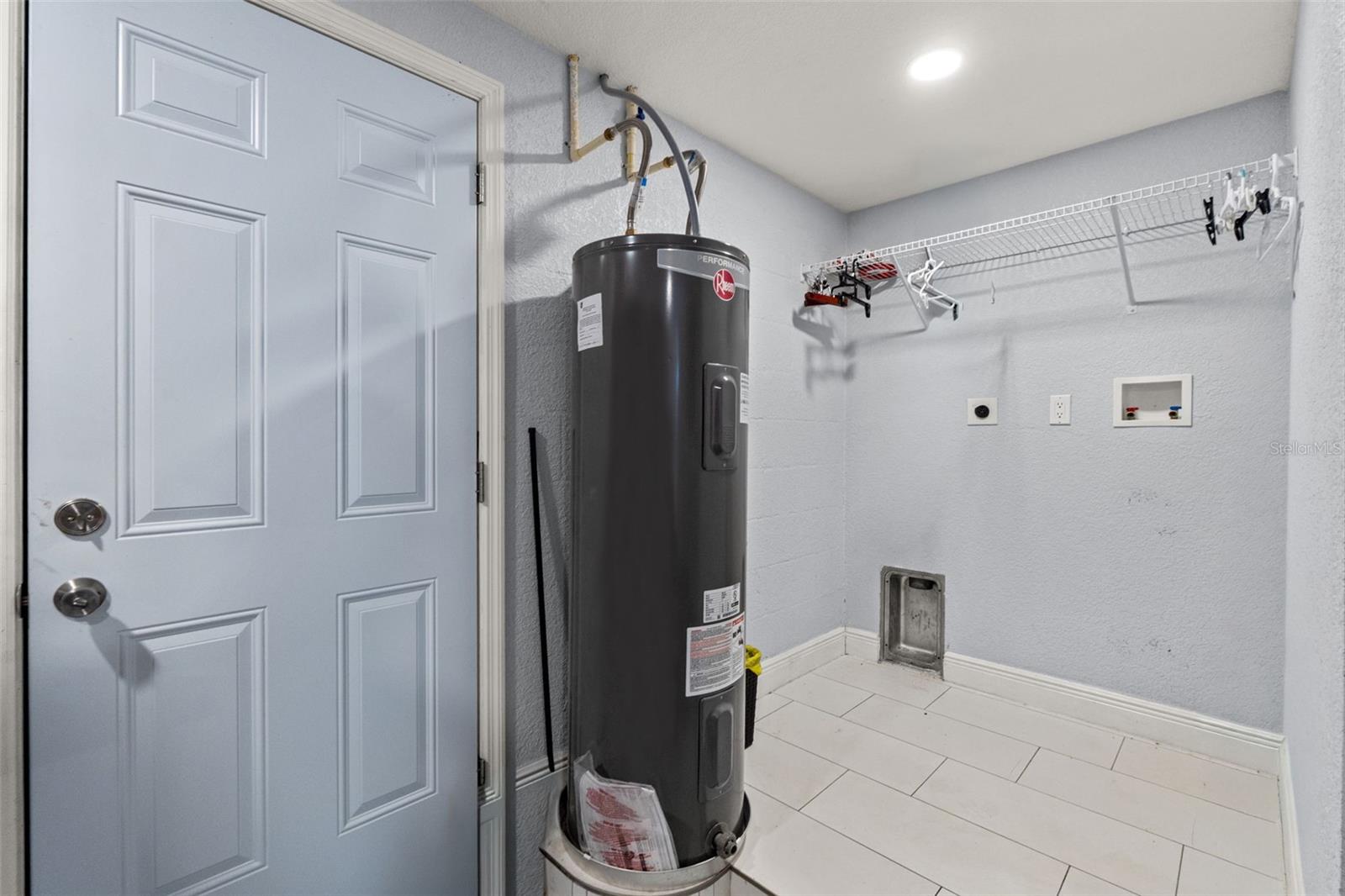 HOLIDAY LAKE ESTATES - Residential