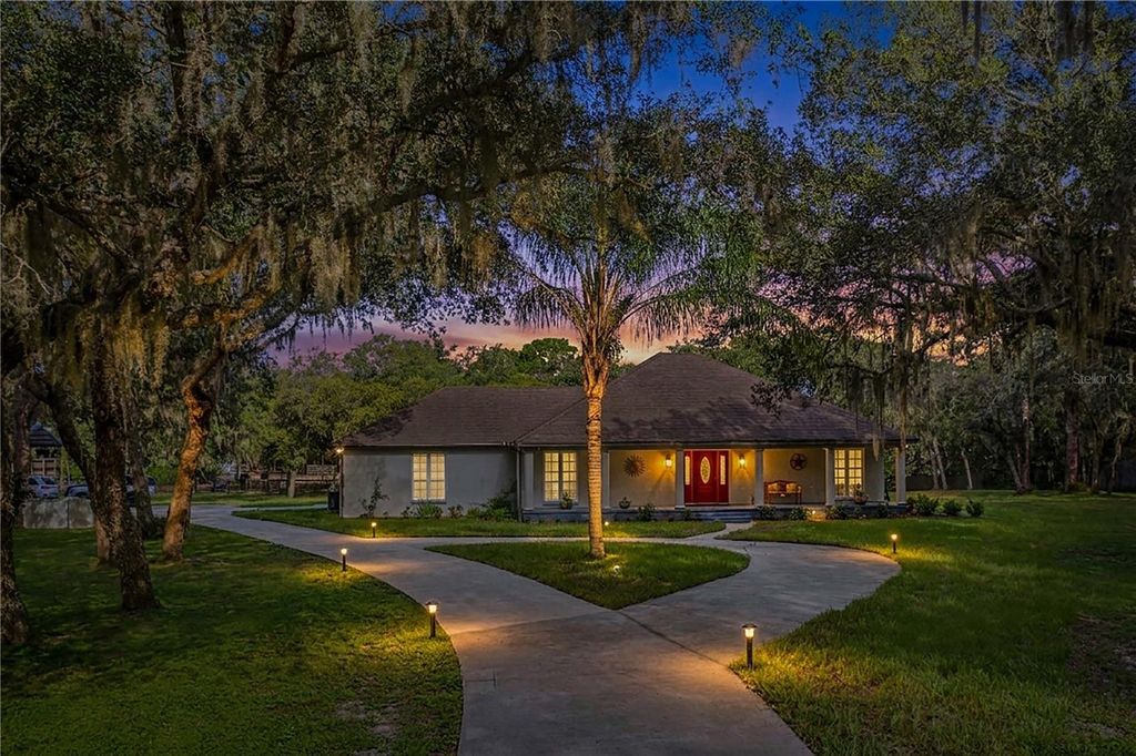 Photo of 10740 Jim Edwards Road, Haines City, FL 33844 (MLS # P4939291)