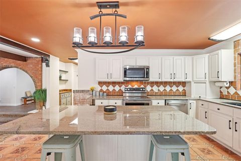 Tiny photo for 4219 Magnolia Avenue, Leesburg, FL 34748 (MLS # G5109030)