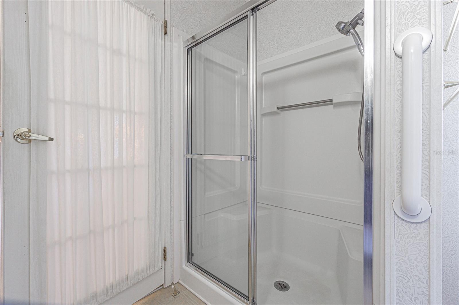 GRAND HORIZONS - Residential