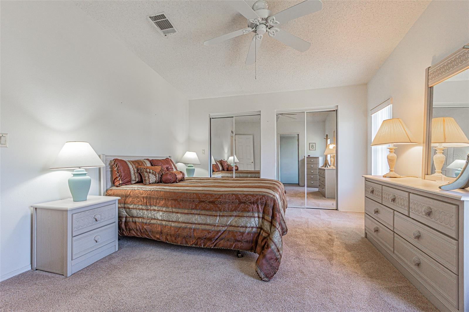 GRAND HORIZONS - Residential