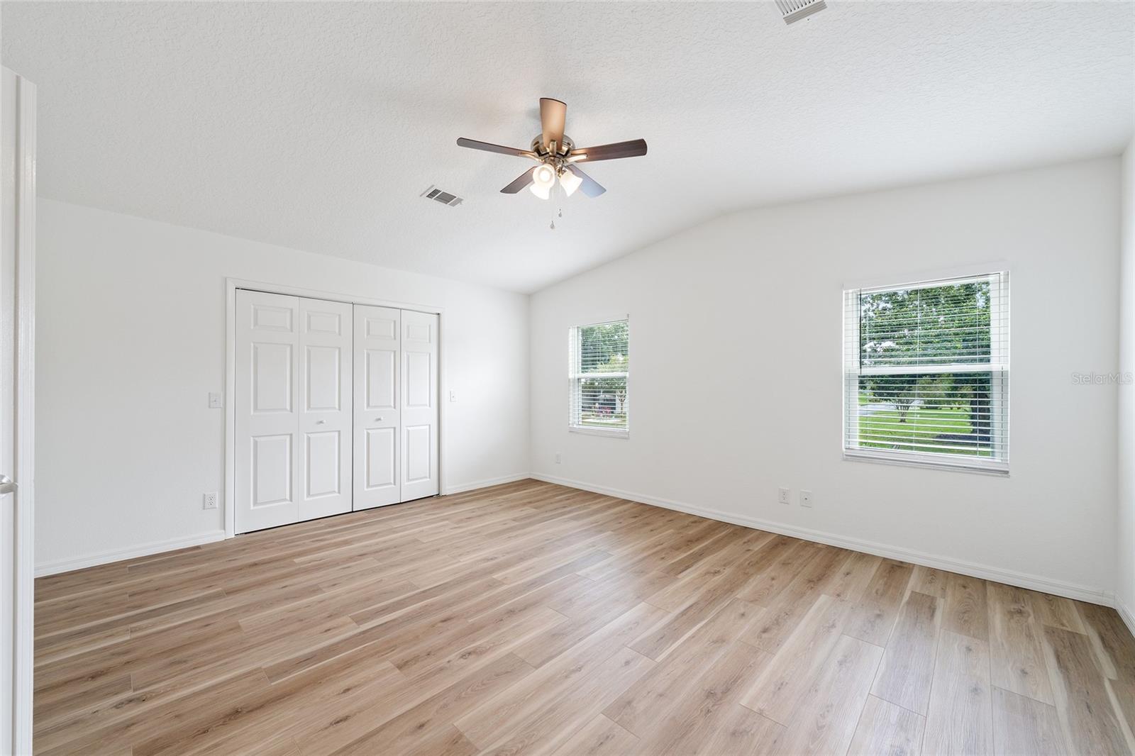LADY LAKE ORANGE BLOSSOM GARDENS UNIT 12 - Residential