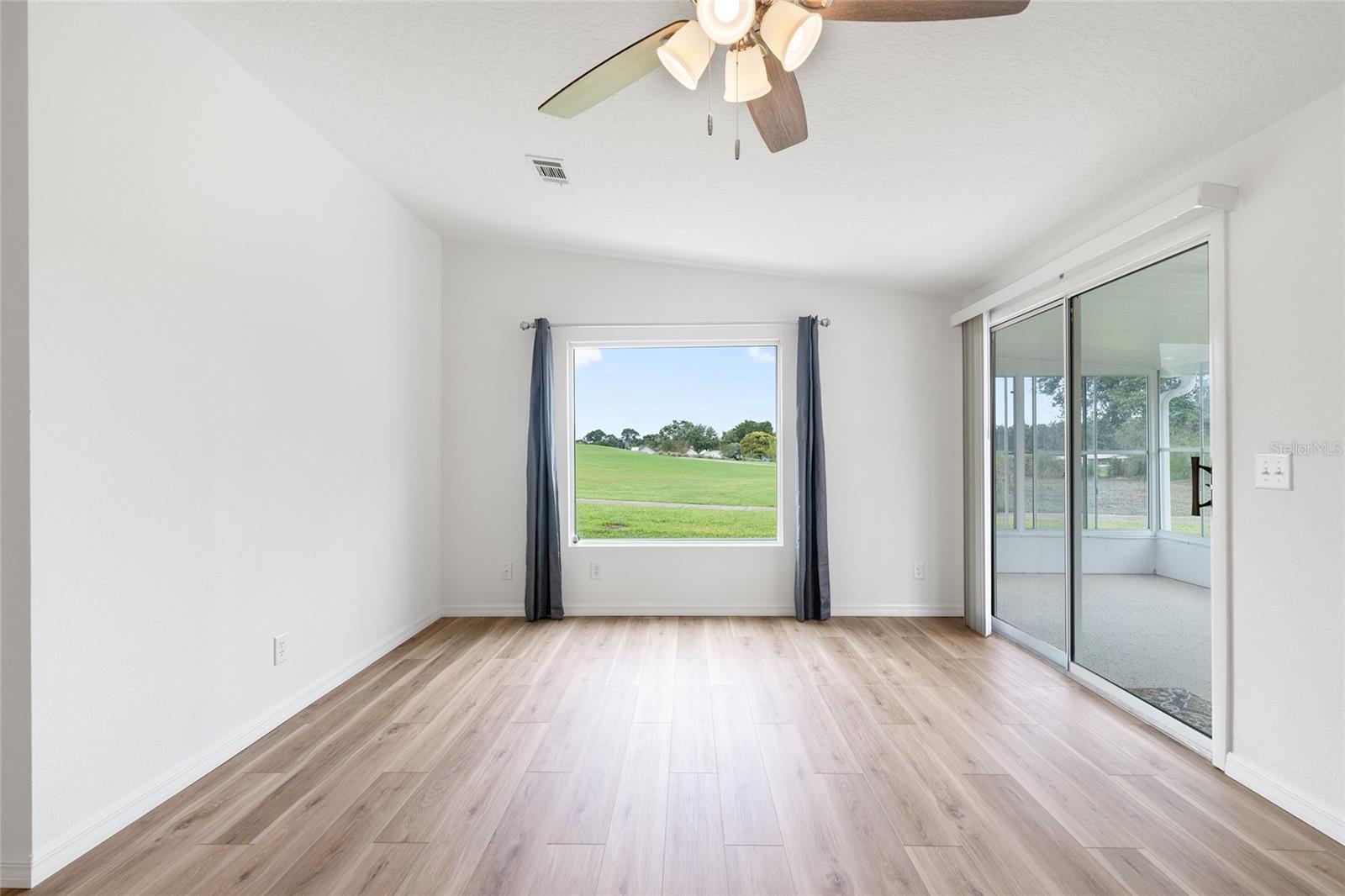 LADY LAKE ORANGE BLOSSOM GARDENS UNIT 12 - Residential