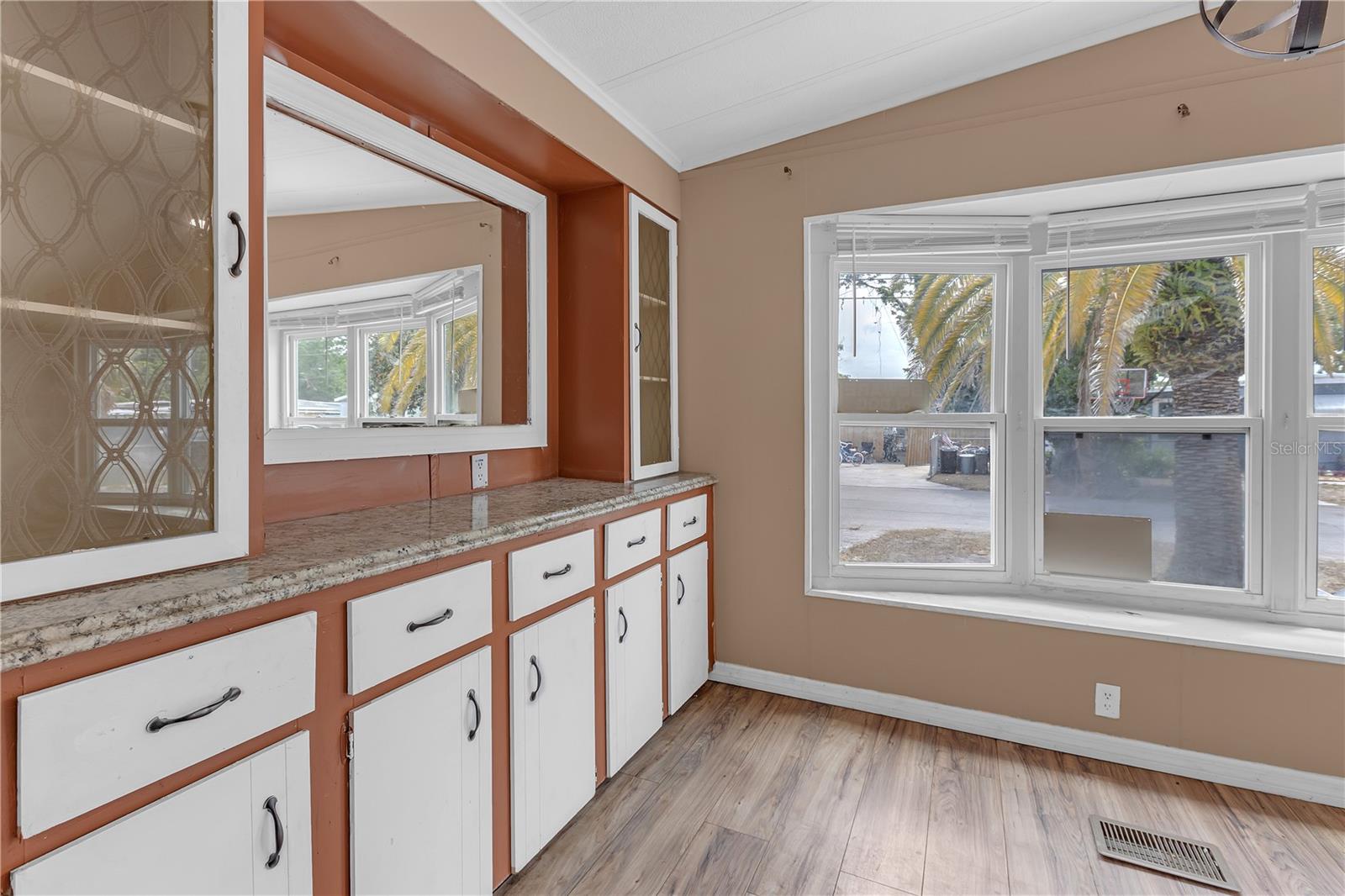 JOHNSON HEIGHTS - Residential