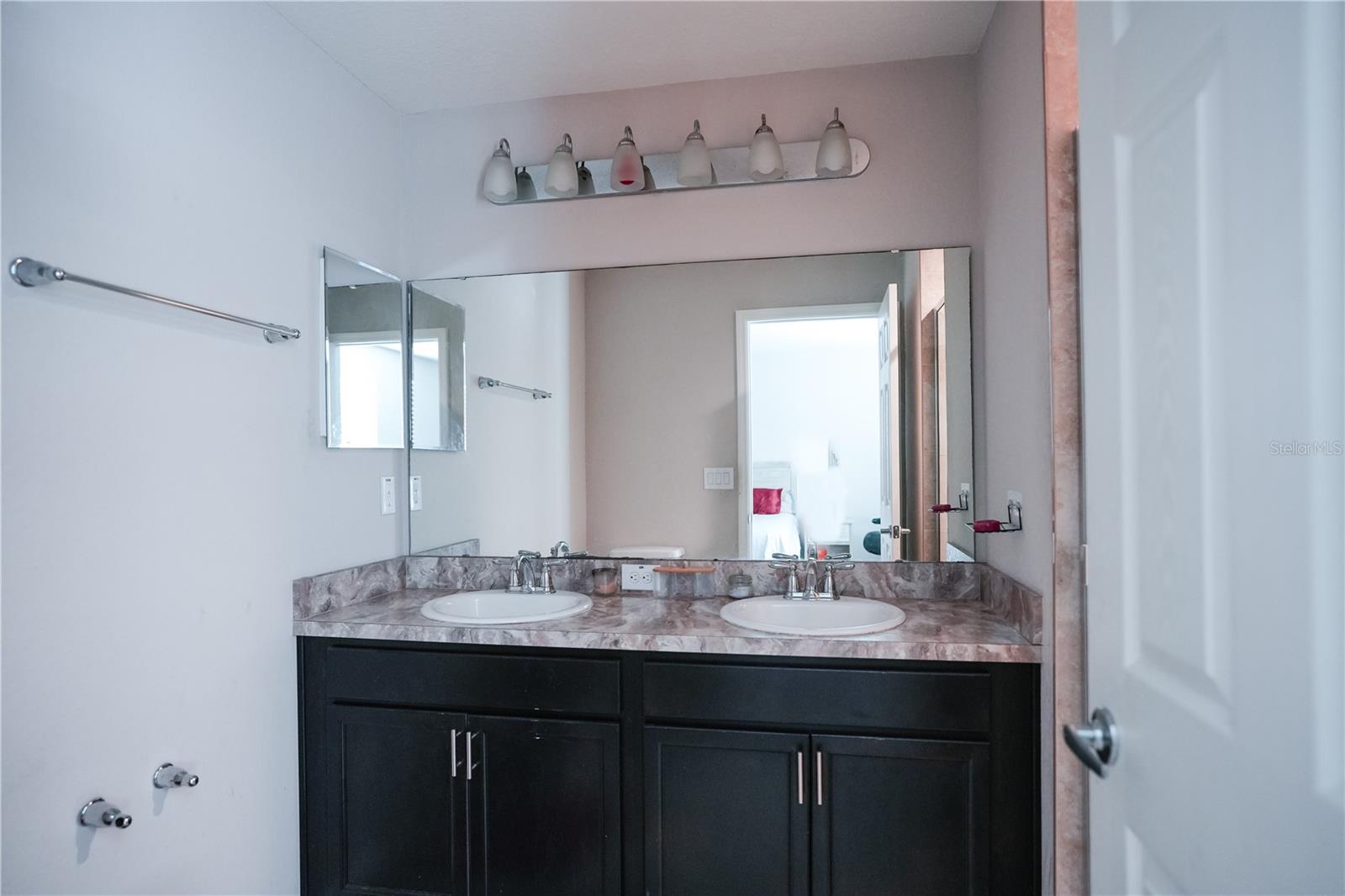 TUSCANY BAY - Residential