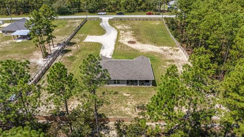 A home in DUNNELLON