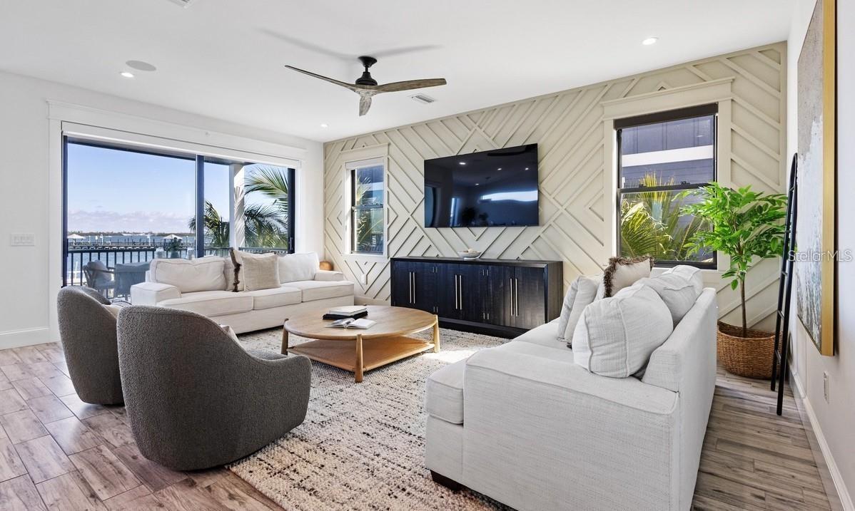 CORRECTED OF AZURE SHORES - Residential