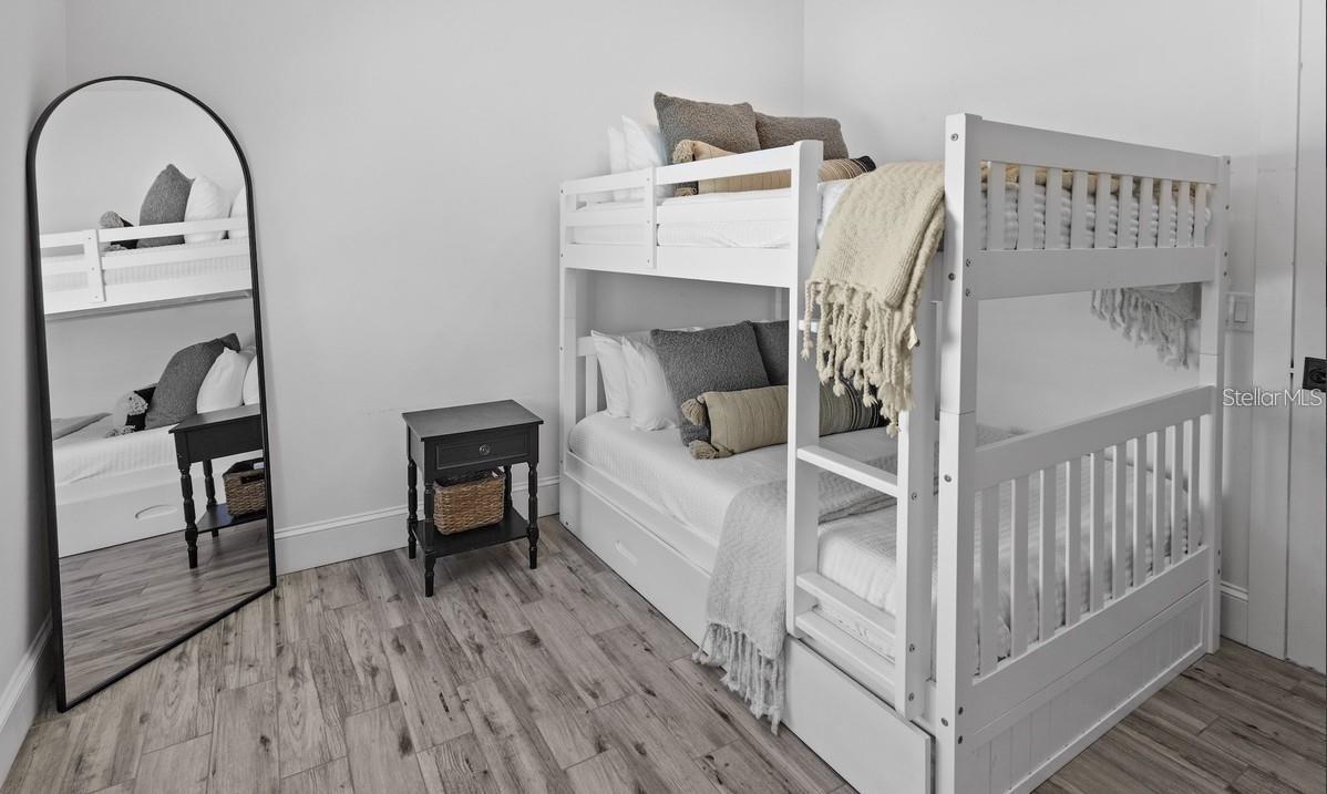 CORRECTED OF AZURE SHORES - Residential