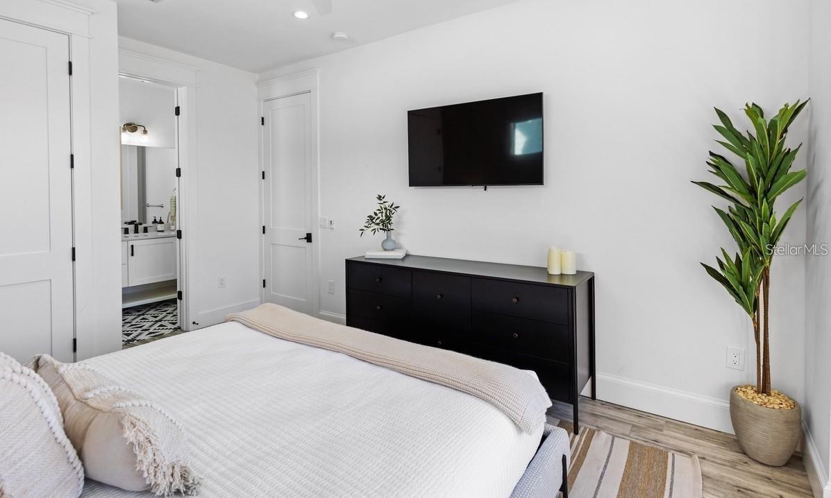 CORRECTED OF AZURE SHORES - Residential