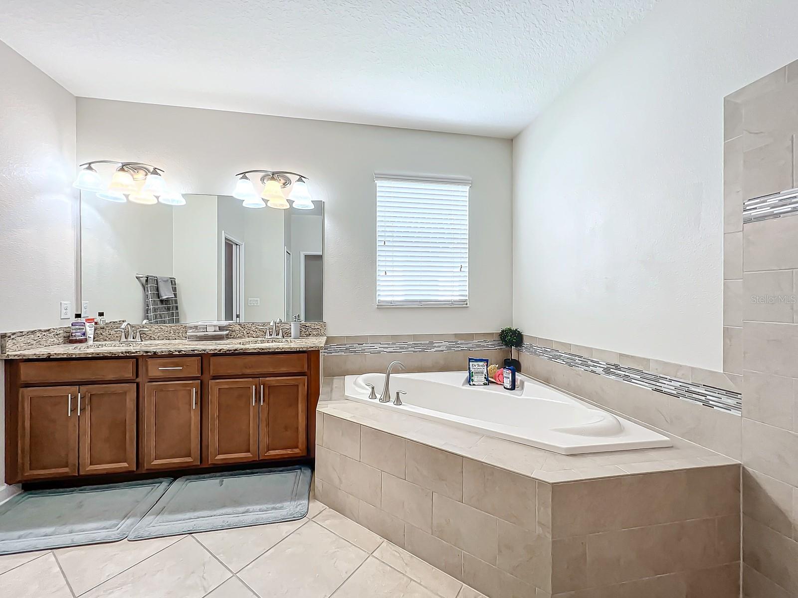 STONEYBROOK SOUTH - Residential