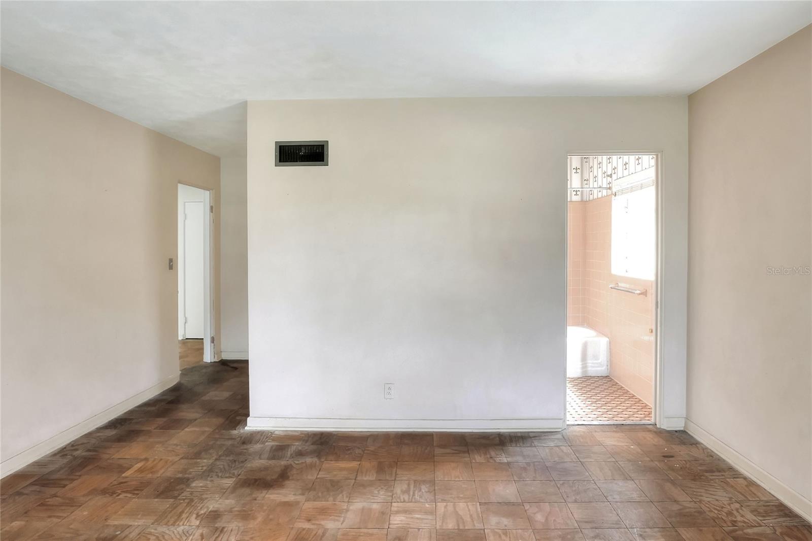 COOPER ESTATES - Residential