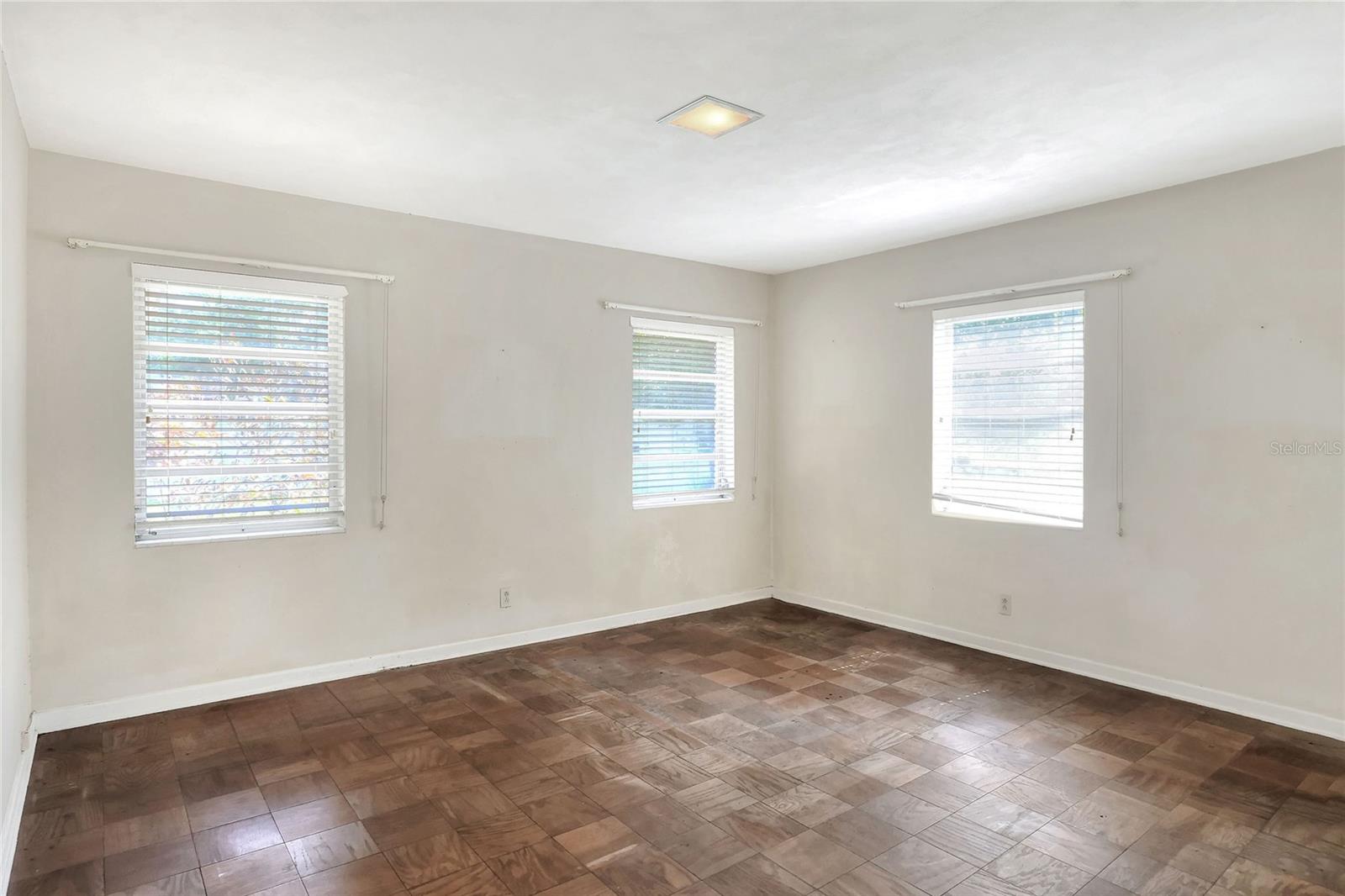 COOPER ESTATES - Residential