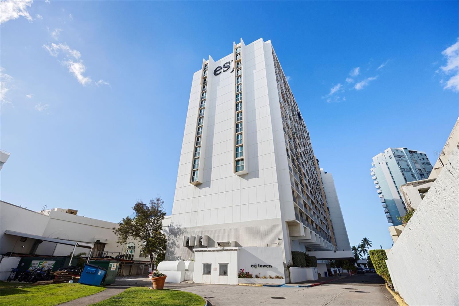 ESJ TOWERS - Residential