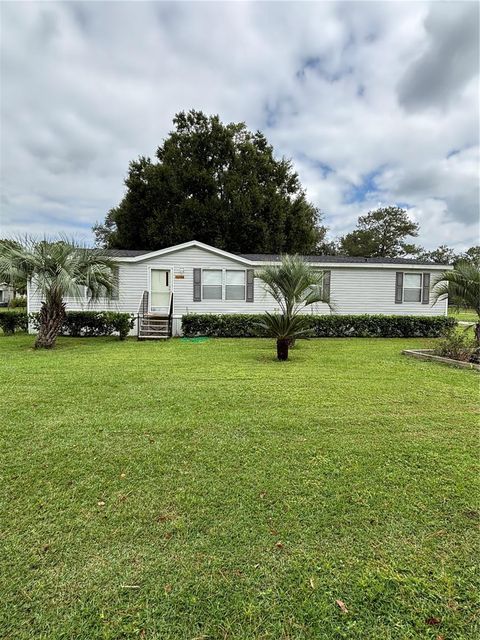 Photo of 15299 N Us Hwy 441, Reddick, FL 32686 (MLS # G5102874)