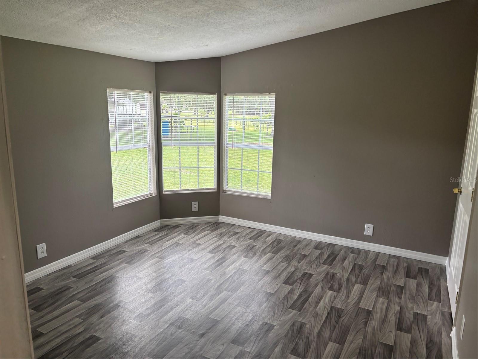 MIDWAY ACRES - Residential