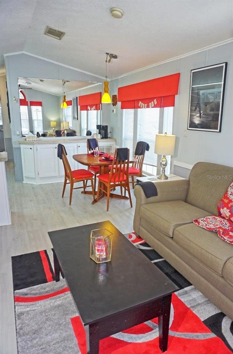 PARADISE LAKES RV PARK - Residential