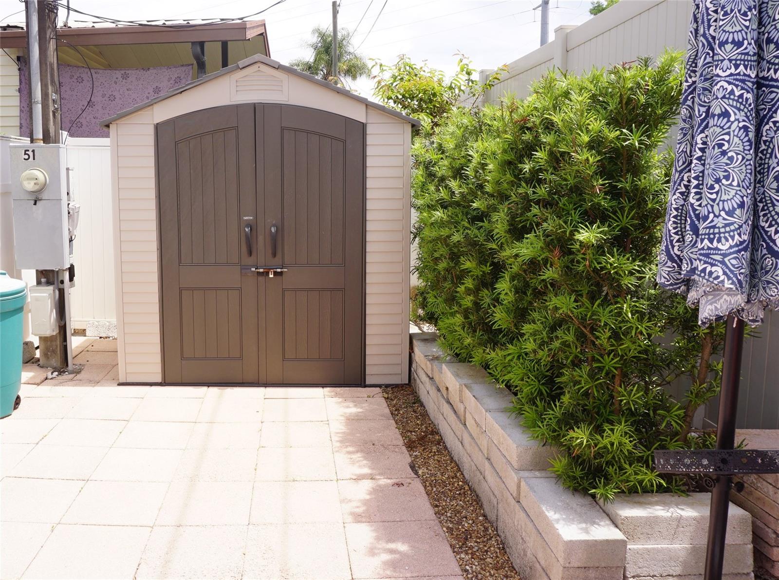 PARADISE LAKES RV PARK - Residential