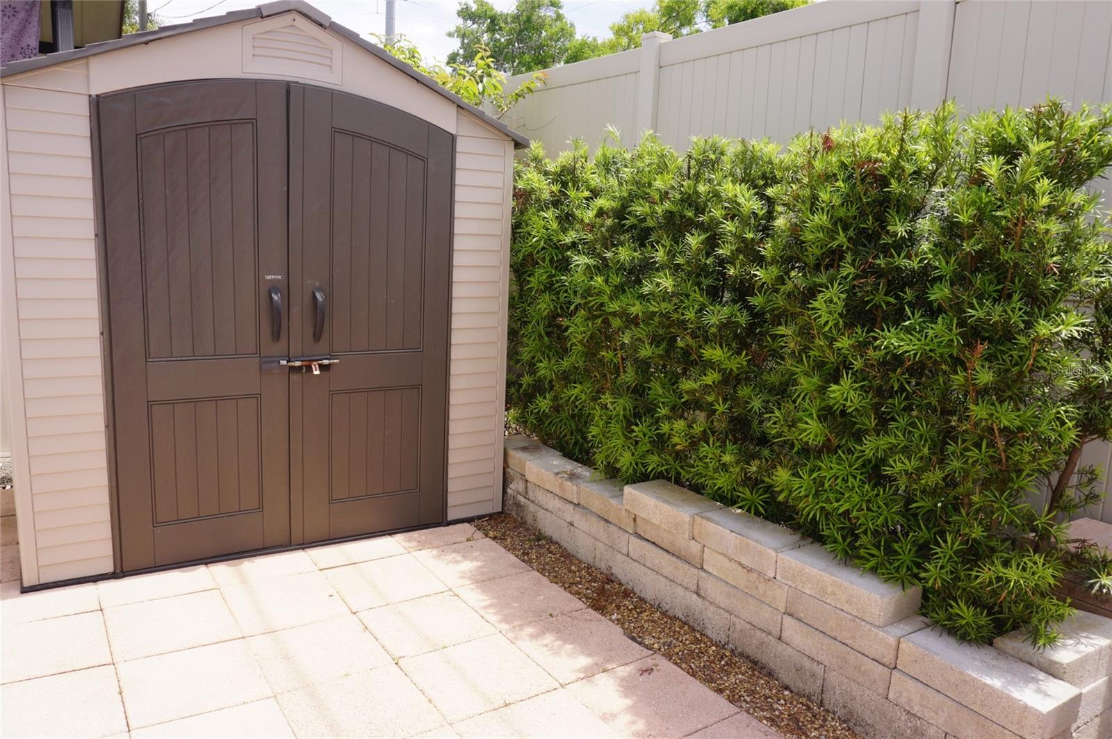 PARADISE LAKES RV PARK - Residential