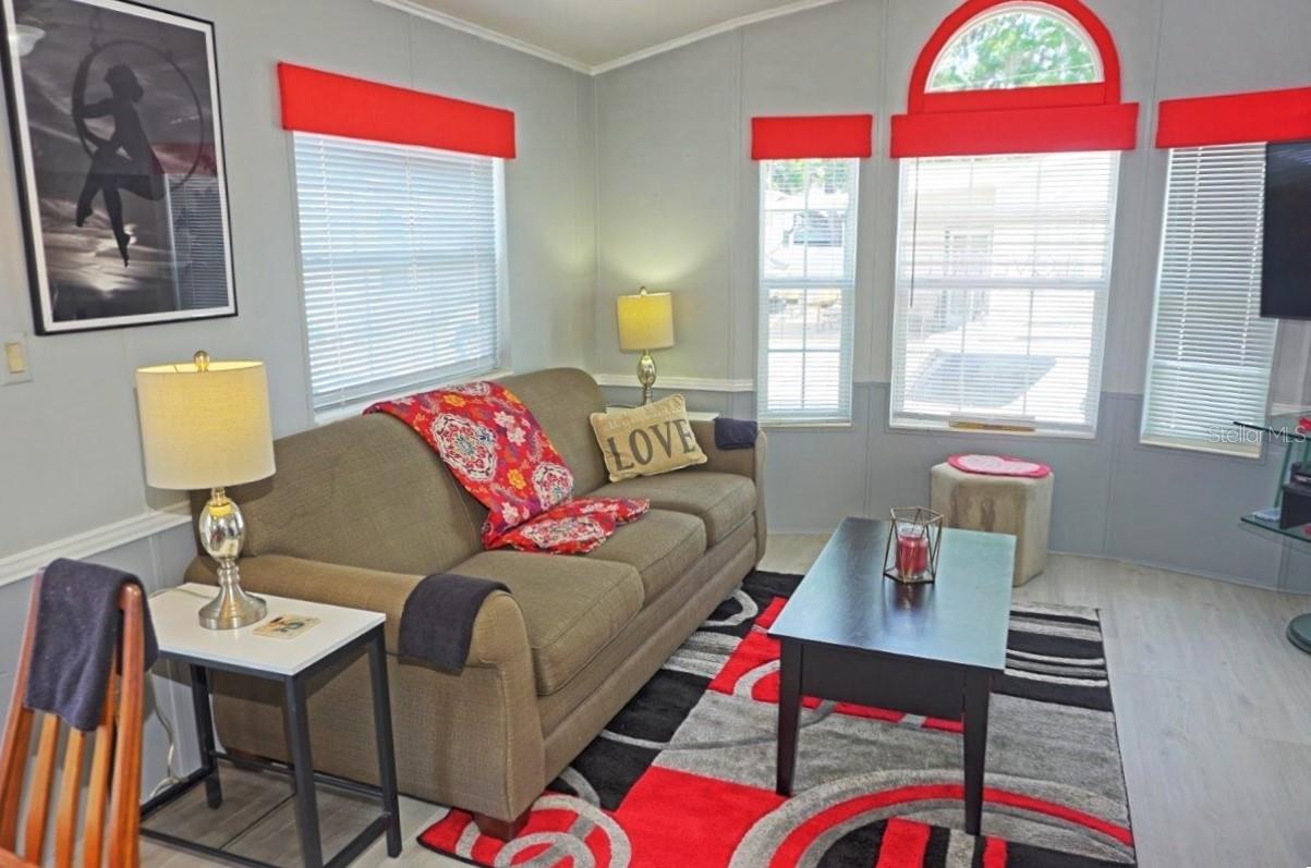 PARADISE LAKES RV PARK - Residential