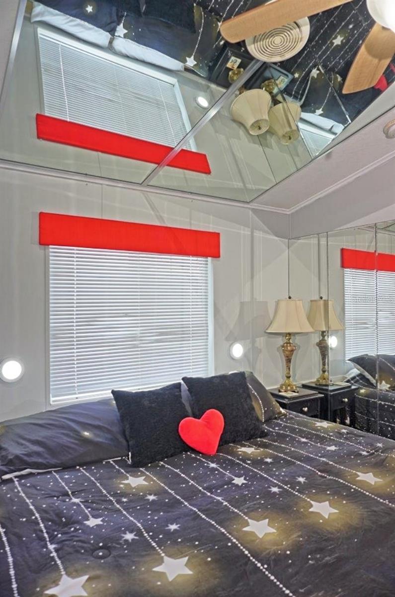 PARADISE LAKES RV PARK - Residential