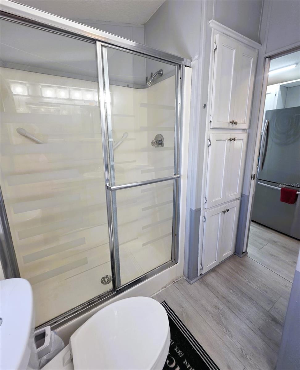 PARADISE LAKES RV PARK - Residential