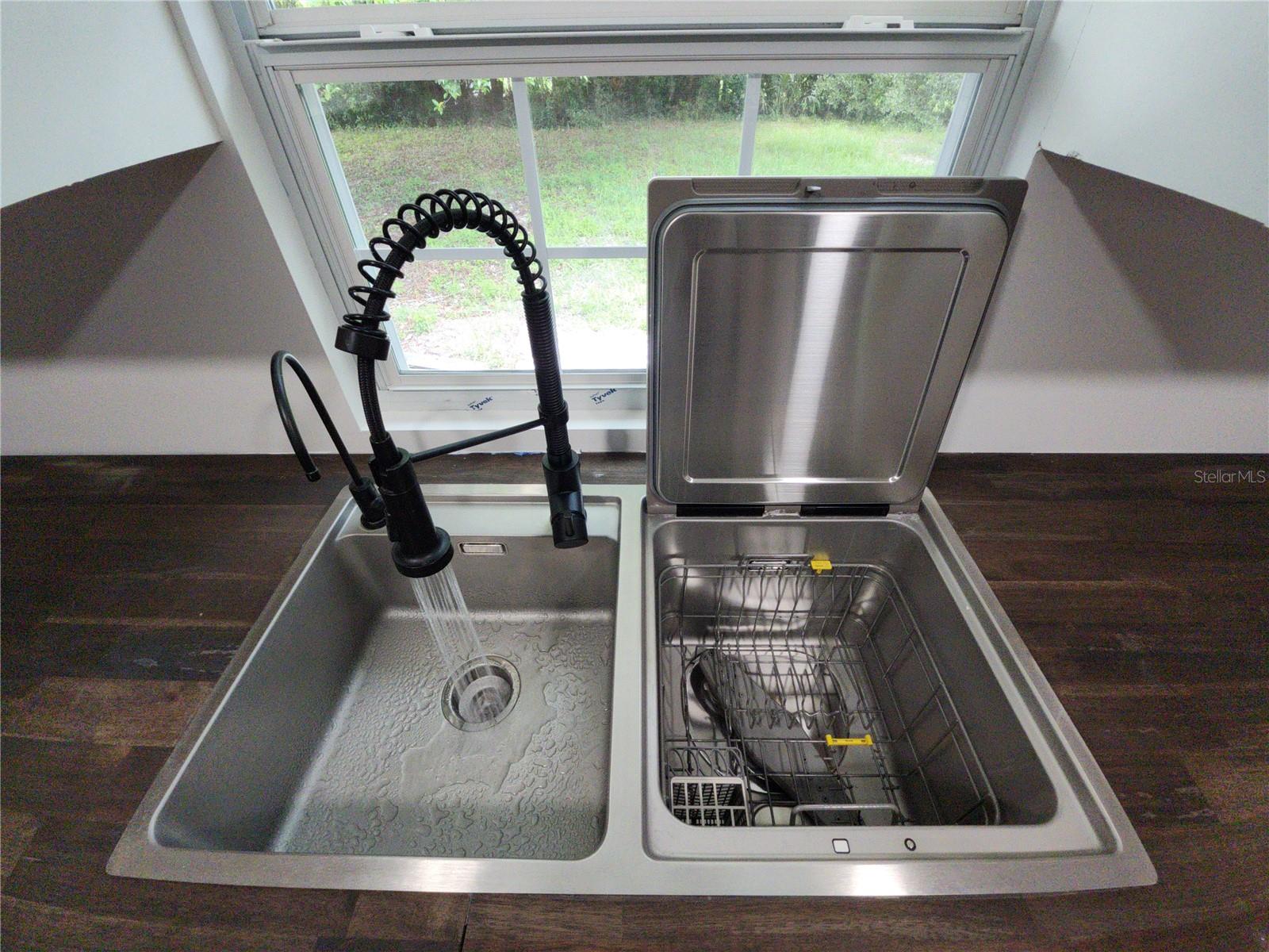 AERO ESTATES - Residential