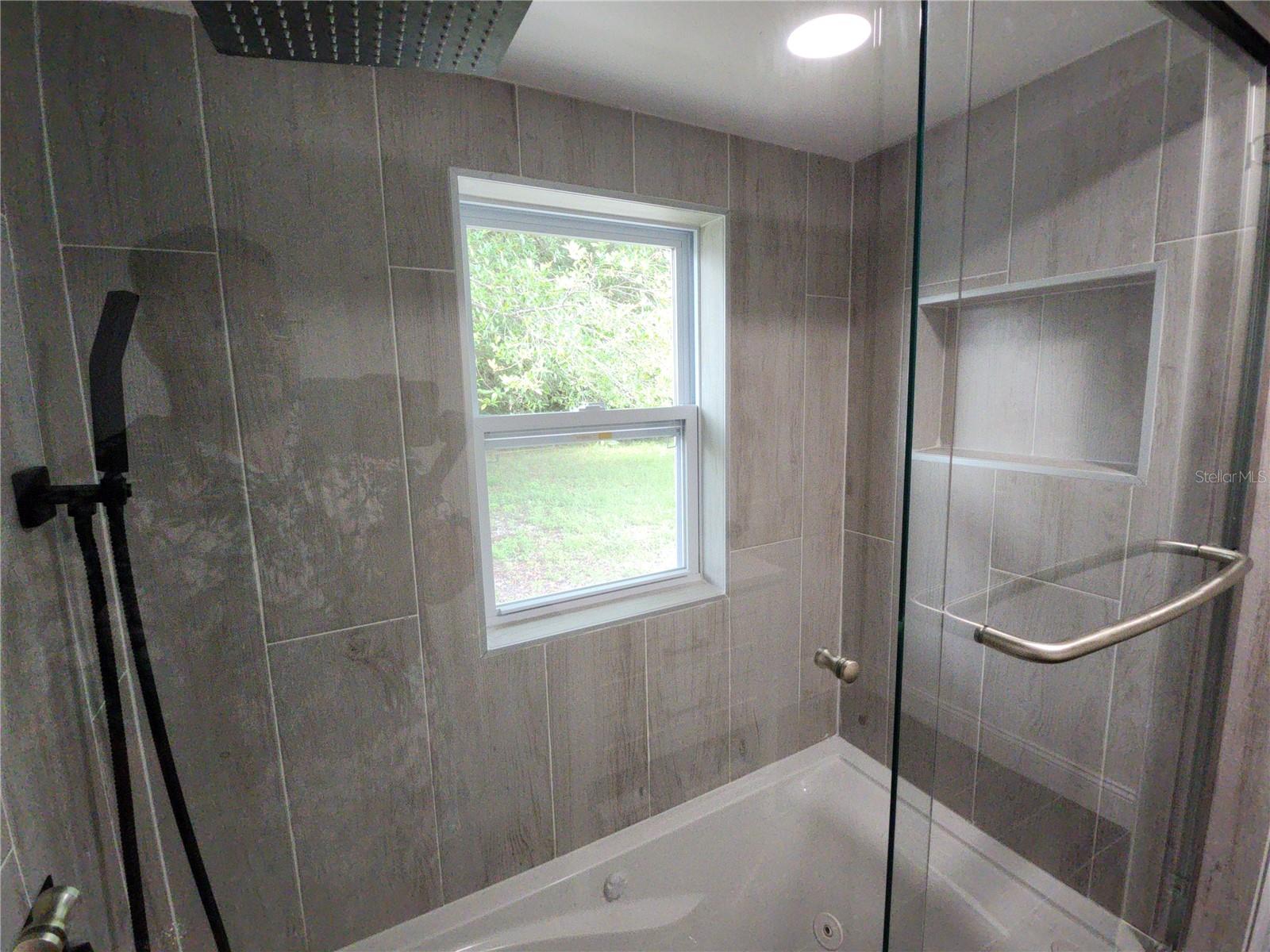 AERO ESTATES - Residential