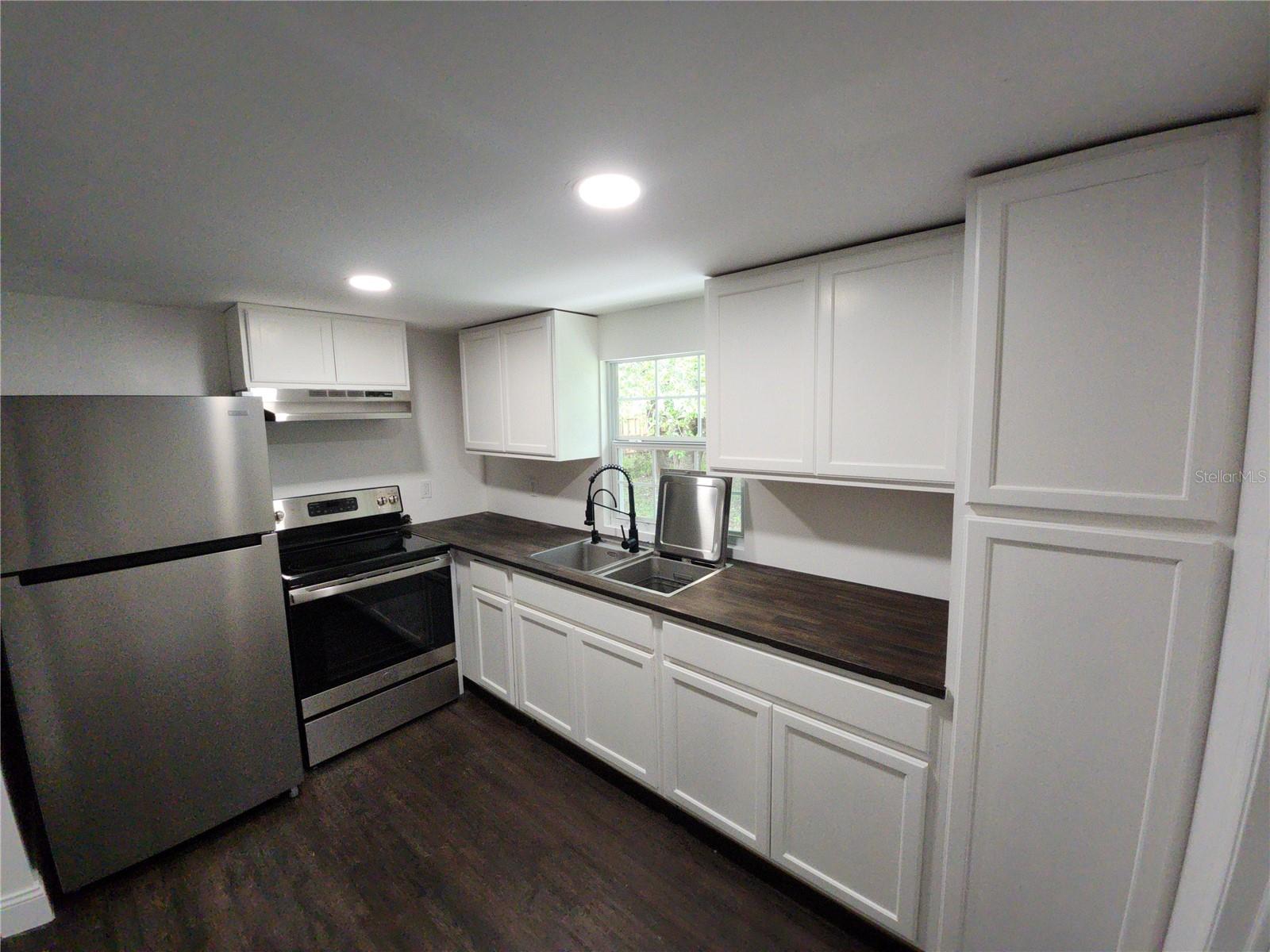 AERO ESTATES - Residential