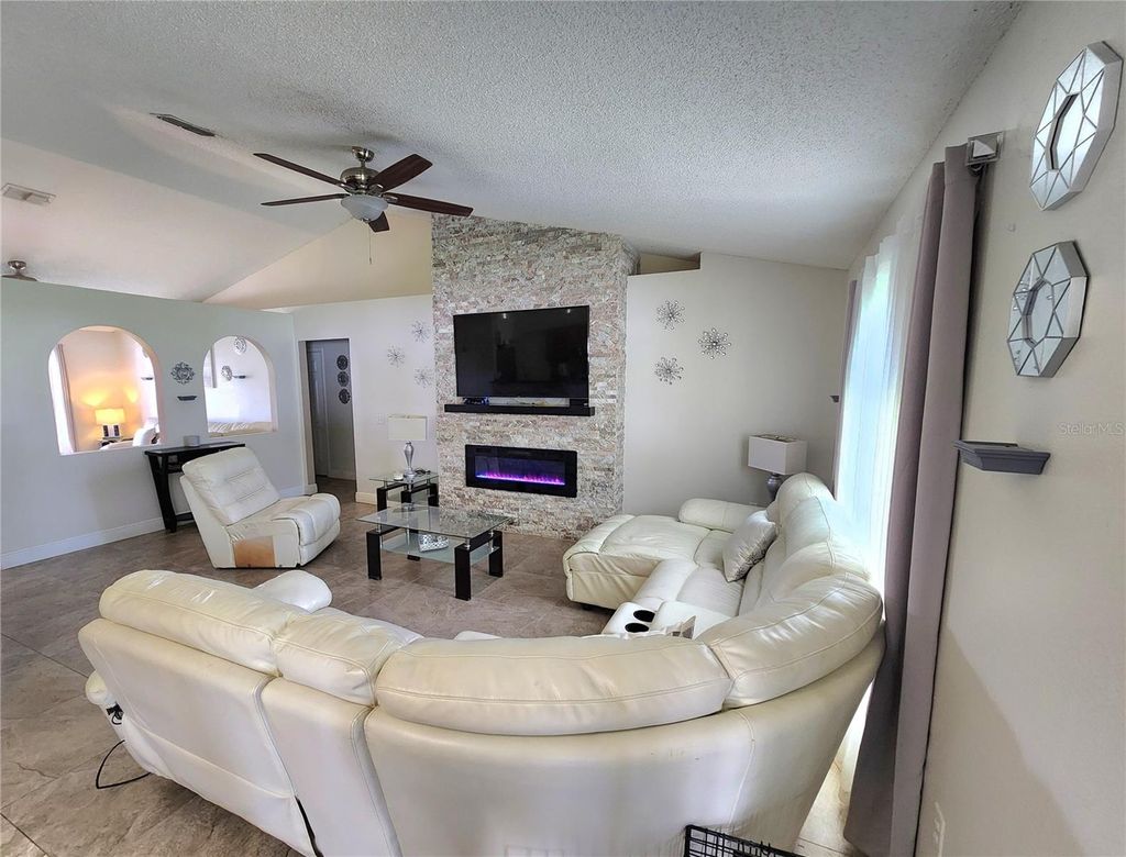 Photo of Kissimmee, FL 34758 (MLS # S5134590)