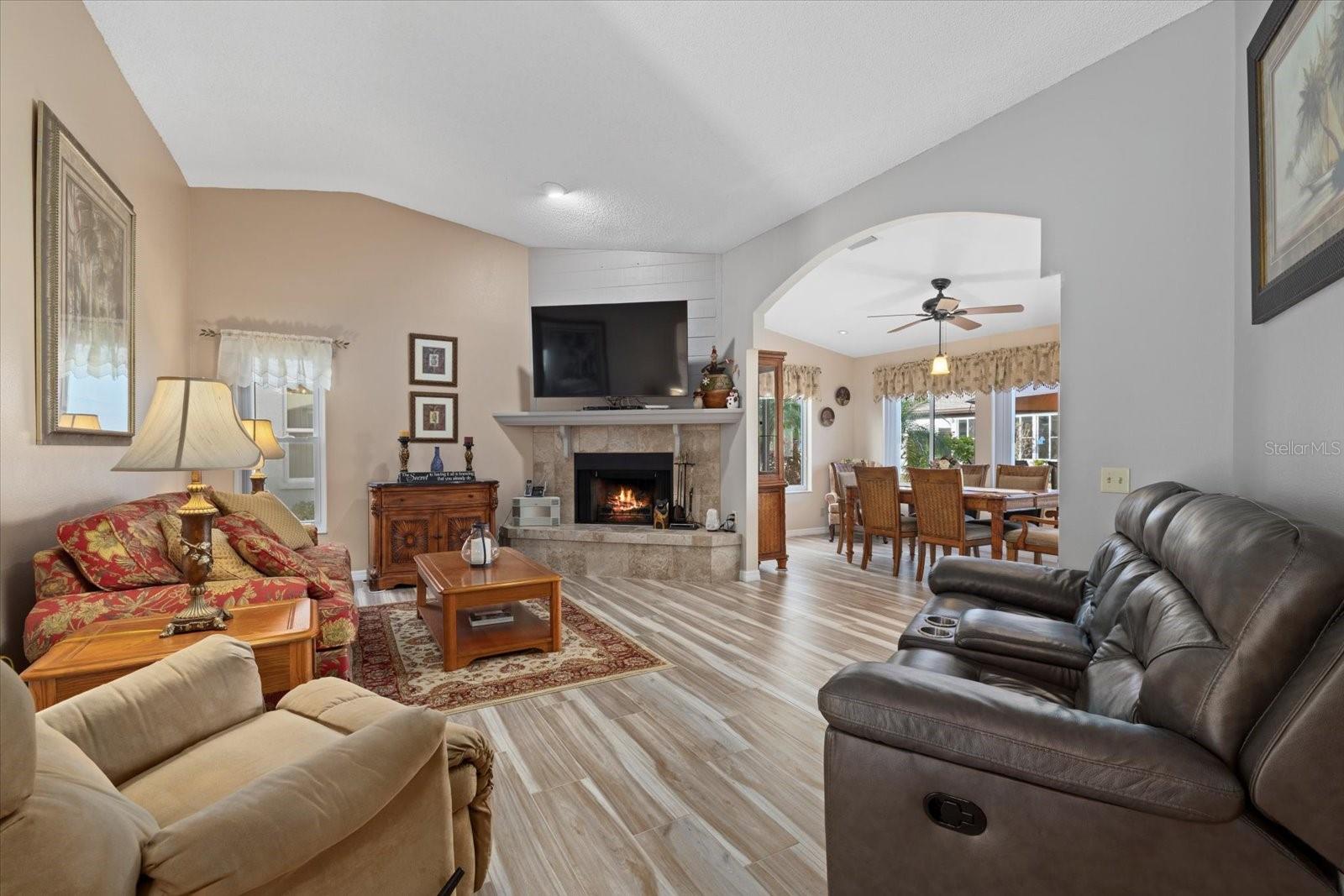 FOXWOOD - Residential