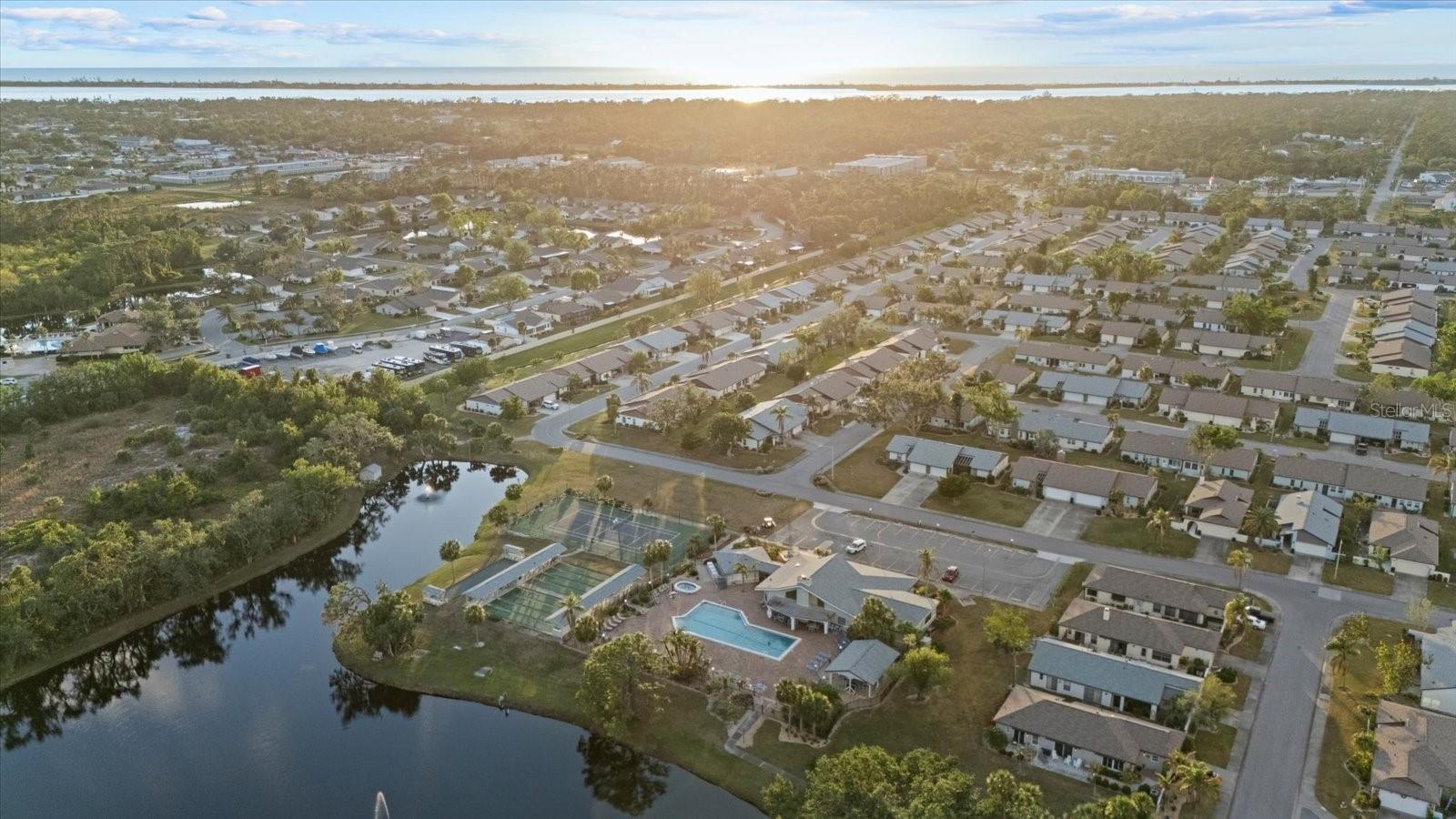 FOXWOOD - Residential