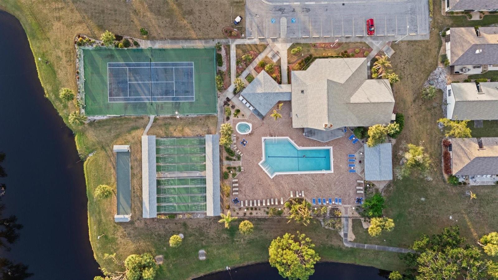 FOXWOOD - Residential